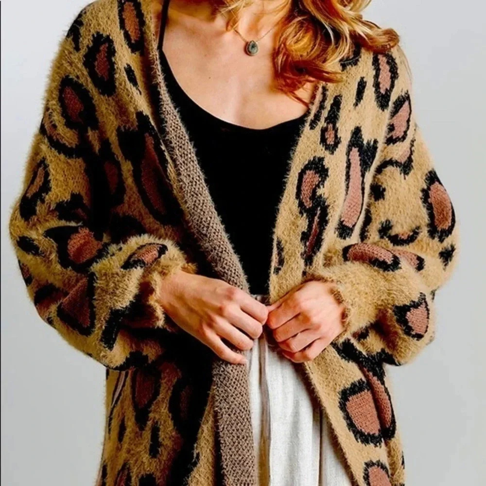 NWT Umgee boutique Distressed Hem open front Cardigan Sweater leopard print